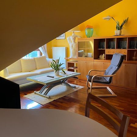 Top-Floor Malpensa Gallarate Mxp-Airport Lägenhet Exteriör bild